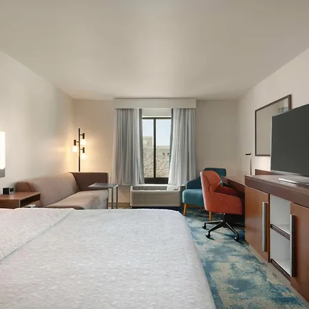 Hampton Inn & Suites San Marcos-2