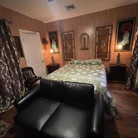 Nyc Townhouse Apartment-3