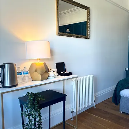 No 1 High Street Boutique Rooms-2