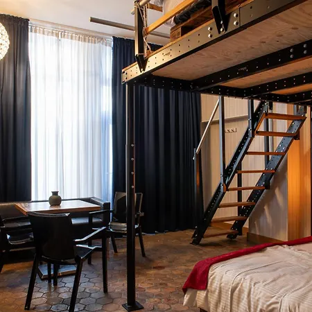 Hotel Adele Am Alex-3