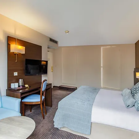 Helgon Hotel - Lourdes Pyrenees-3