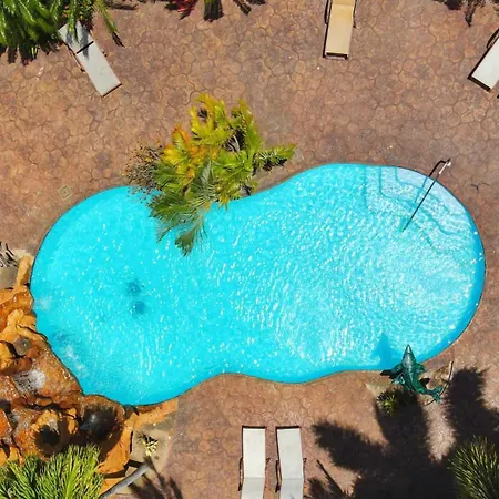 Clarion Suites Roatan At Pineapple Villas-2
