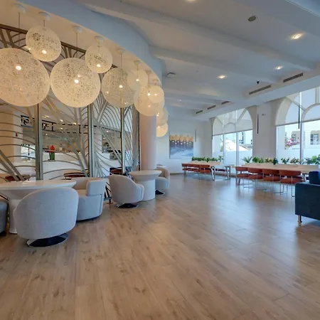Millennium Lakeview Hotel-2