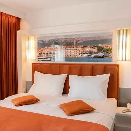 Hotel Luxe-2
