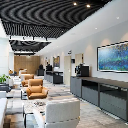 Q Hotel Plus Wroclaw-2