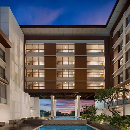 Mercure Padang-3