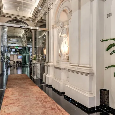 La Griffe Hotel Roma-3