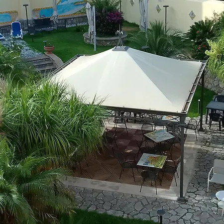 Hotel Garibaldi-3