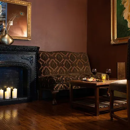 Marqueen Hotel - Newly Renovated-3