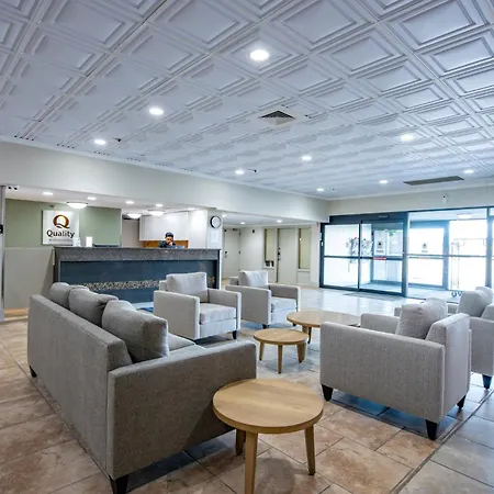Quality Inn & Suites Whitehorse-2