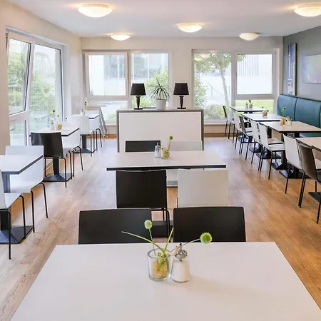 B&B Hotel Stuttgart-Vaihingen-3