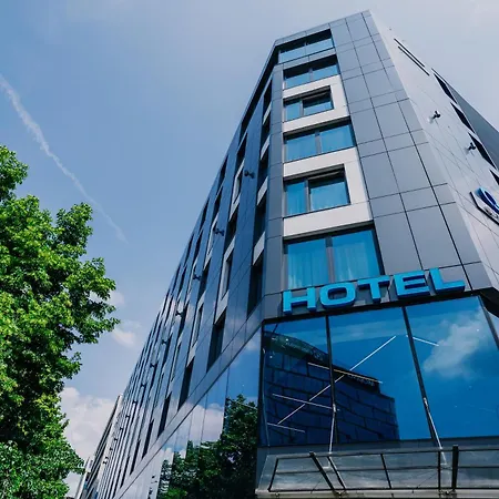 Q Hotel Plus Wroclaw-3