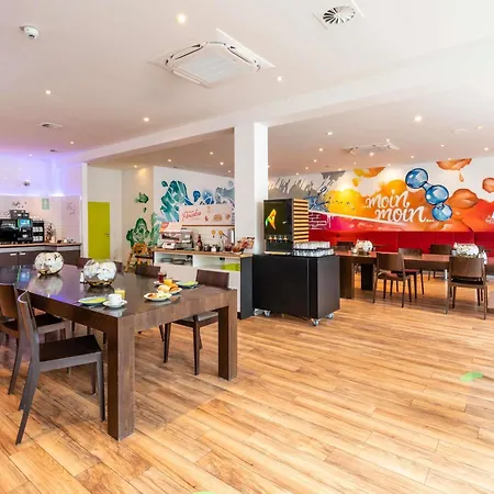 ibis Styles Hamburg Alster City-2