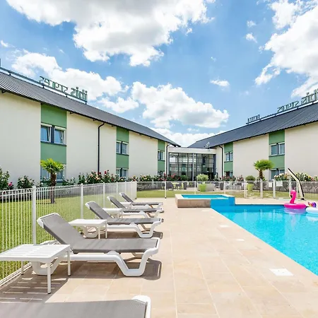 Hôtel Ibis Styles Bourges - Piscine extérieure chauffée - Restaurants à proximité-2