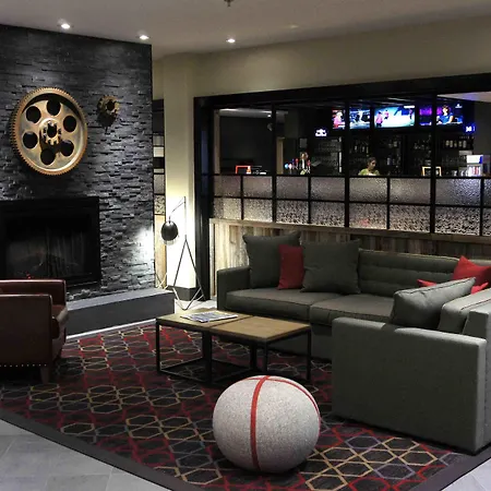 Four Points By Sheraton Edmundston Hotel & Conference Center-3