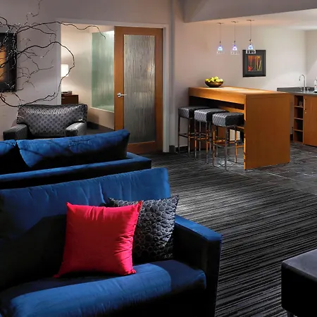 Hyatt Regency Vancouver-3