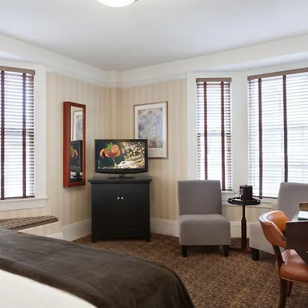 Executive Hotel Vintage Court-3