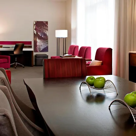 Delta Hotels By Marriott Winnipeg-2