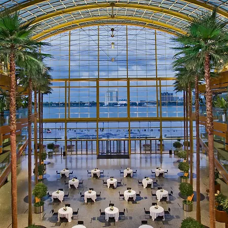 Detroit Marriott At The Renaissance Center-3