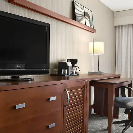 Courtyard By Marriott Springfield-3