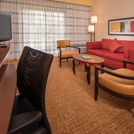 Courtyard By Marriott Dulles Airport Herndon/Reston-3