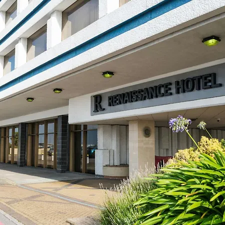 Renaissance London Heathrow Hotel-2