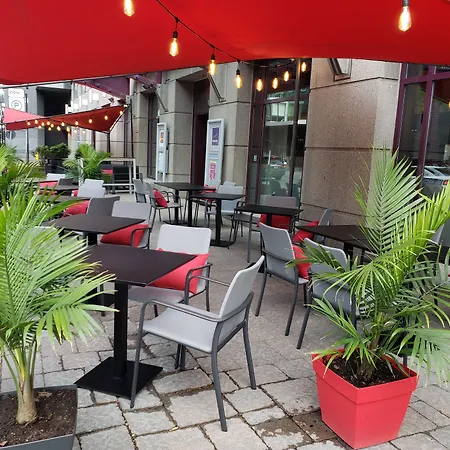 Novotel Montreal Center-2