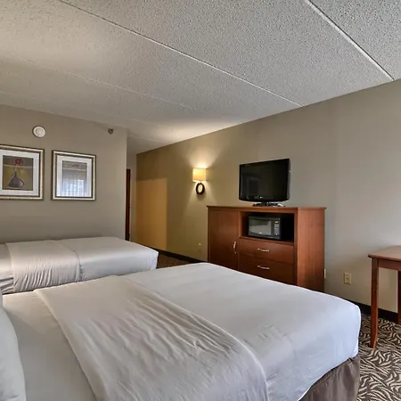 Clarion Inn & Suites Cortland - University Area-3