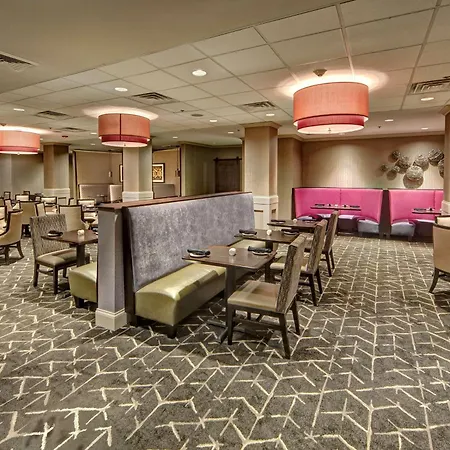 Doubletree By Hilton Decatur Riverfront-3