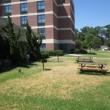 Quality Suites Lake Wright - Norfolk Airport-3