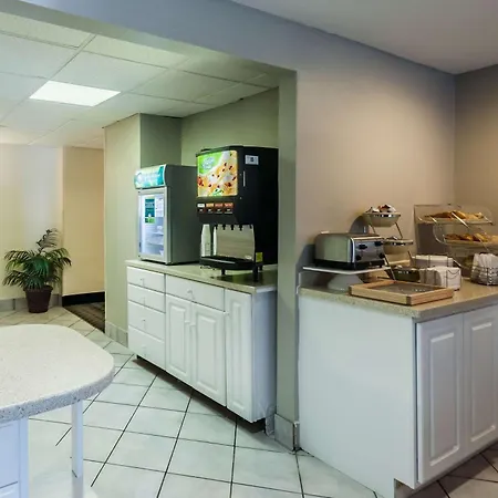 Quality Inn Solomons - Beacon Marina-3