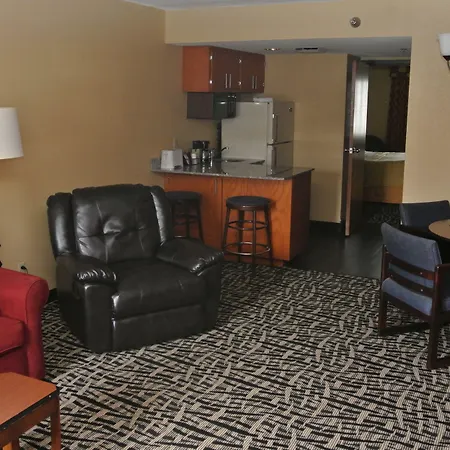 Quality Inn & Suites Mayo Clinic Area-2