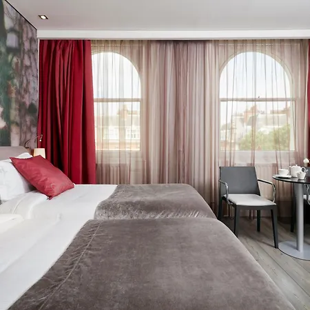 The Queens Gate Hotel-2