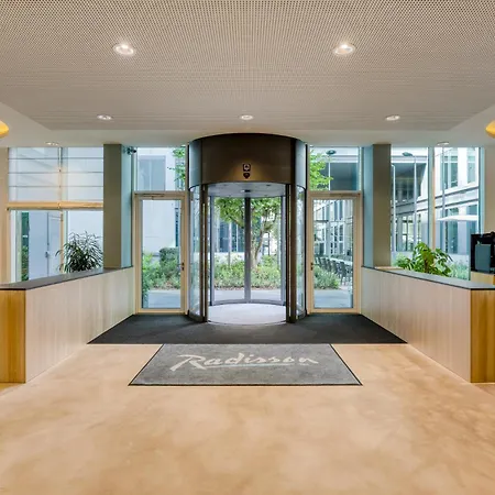 Radisson Hotel Brussels Centre Midi-2