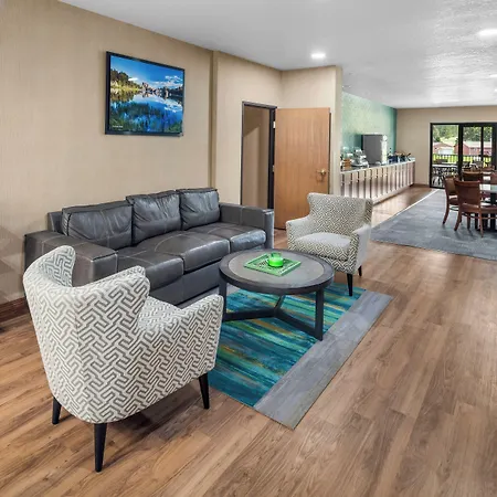Everspring Inn & Suites-3
