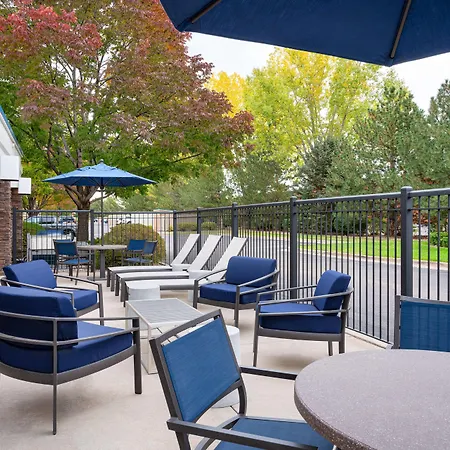 Hampton Inn Loveland-3