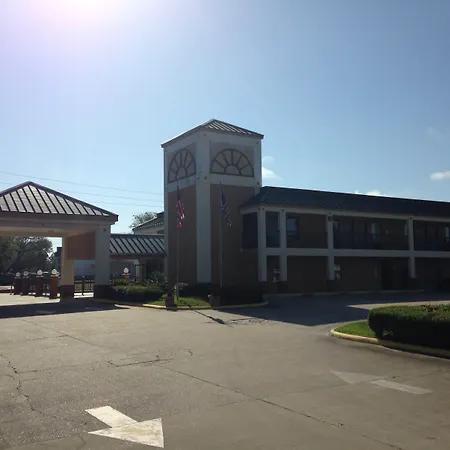 Econo Lodge Inn & Suites Ocean Springs - Biloxi-3
