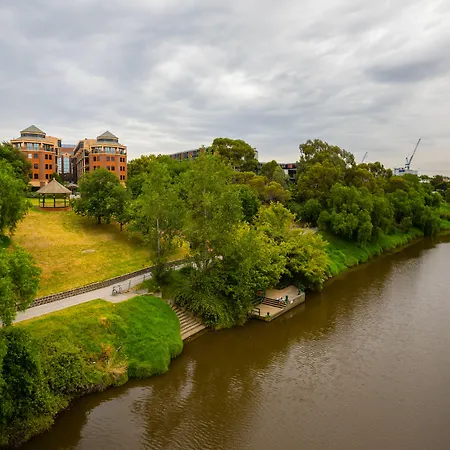 Amora Herencia Riverwalk Melbourne-2
