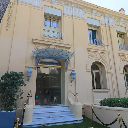 Hotel Petit Palais-2