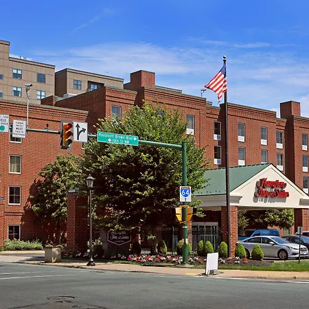 Hampton Inn & Suites Charlottesville At The University-2