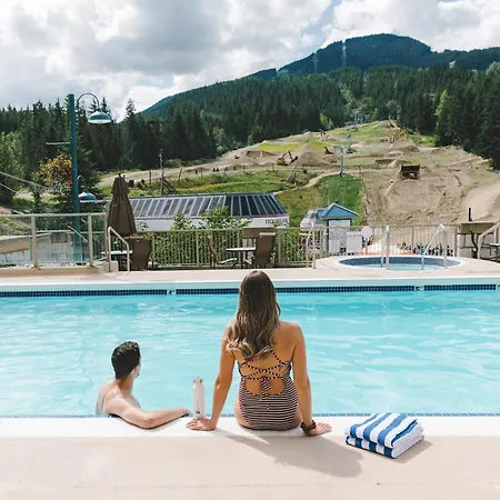 Pan Pacific Whistler Mountainside-3
