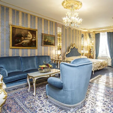 Hotel Palais Porcia-3