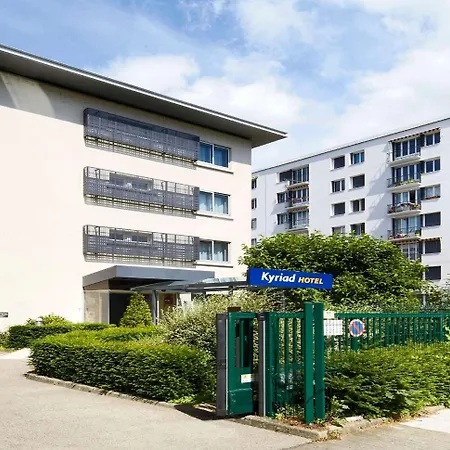 Kyriad Grenoble Centre-3