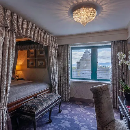 Clontarf Castle Hotel-3