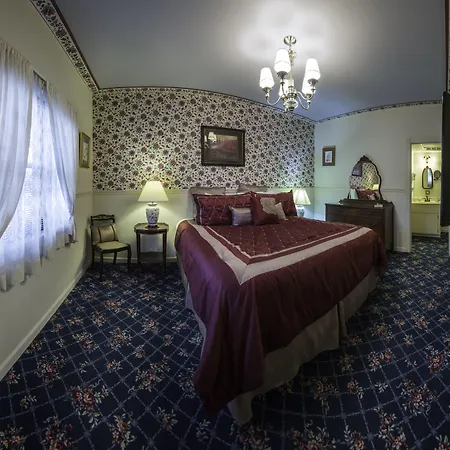 Historic Cary House Hotel-3