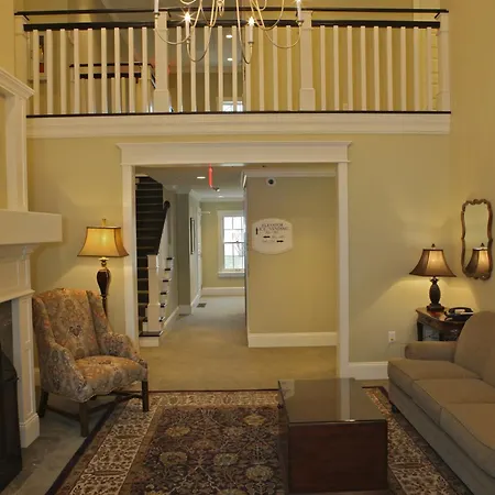 Publick House Historic Inn And Country Motor Lodge-3