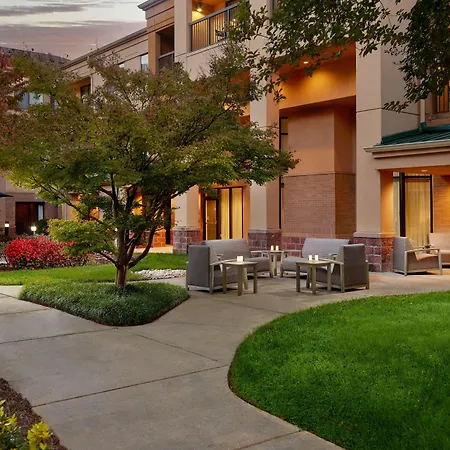 Courtyard By Marriott Atlanta Alpharetta-2