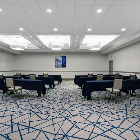 Embassy Suites By Hilton Detroit - Livonia/Novi-2