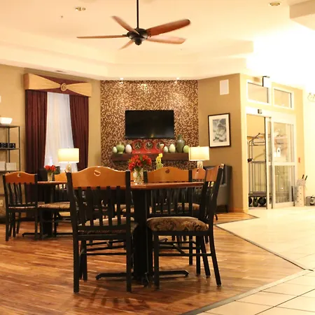Best Western Plus Des Moines West Inn & Suites-2