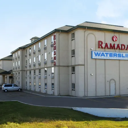 Ramada By Wyndham Red Deer Hotel & Suites-3